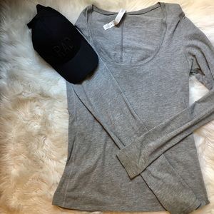 Lululemon long sleeve workout top